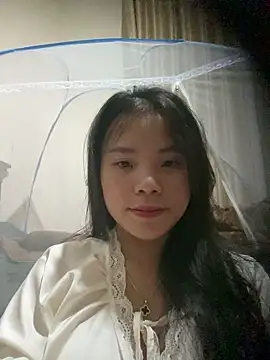 Snapshot of Bella_7777 chatting on September 20, 2:18 pm Bella 7777 online show from September 20, 2:18 pm