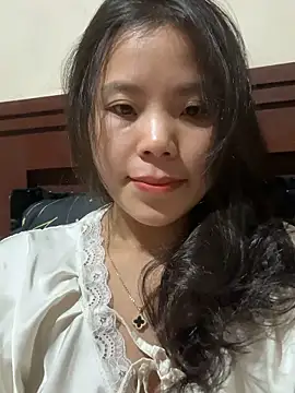 Snapshot of Bella_7777 chatting on October 8, 2:25 pm Bella 7777 online show from October 8, 2:25 pm