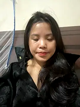 Snapshot of Bella_7777 chatting on October 11, 2:26 pm Bella 7777 online show from October 11, 2:26 pm