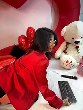 Snapshot of TweetiePieXXX chatting on February 11, 9:42 pm TweetiePieXXX online show from February 11, 9:42 pm