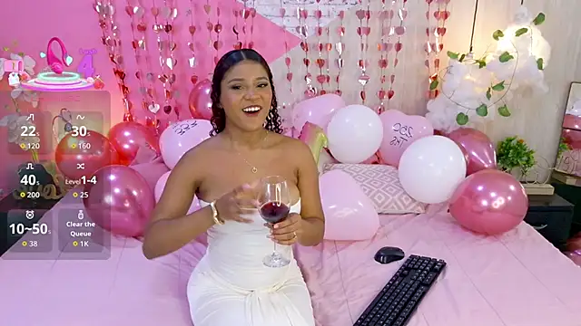 sophia brunette  online show from March 30, 12:17 pm