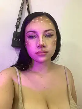 cloe weiss online show from October 27, 2:10 pm