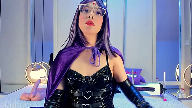 VesperVelvet online show from November 14, 8:29 pm