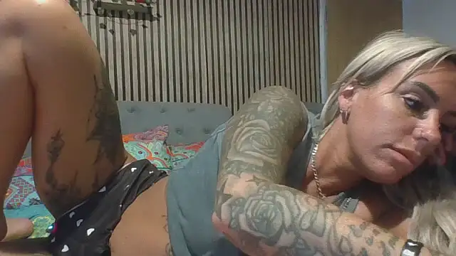 poppyinga1 online show from April 9, 7:14 am