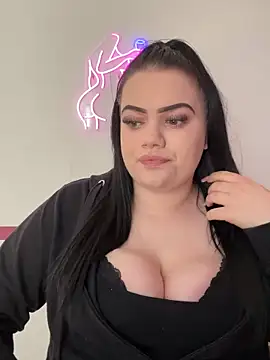 Shellybttn online show from April 9, 9:58 am