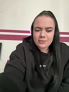 Shellybttn online show from April 13, 10:32 am