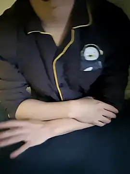 111owo111 online show from March 18, 3:59 pm