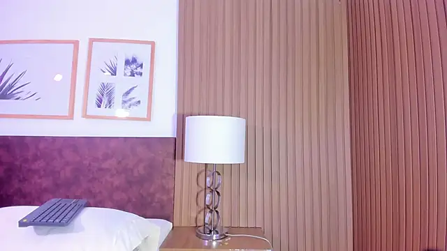 cutie katy  online show from November 24, 4:45 am