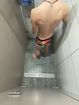 Snapshot of winds1069 chatting on March 13, 7:26 am winds1069 online show from March 13, 7:26 am