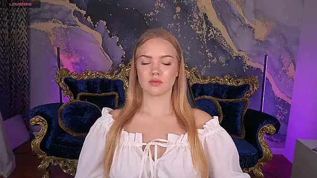 CelesteNoir online show from October 17, 6:38 am