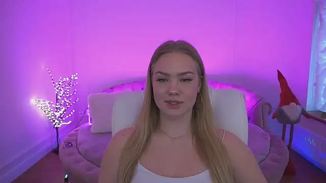 CelesteNoir online show from January 9, 8:28 am