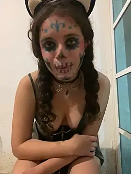 Lucy YupiSweet online show from November 1, 8:49 am