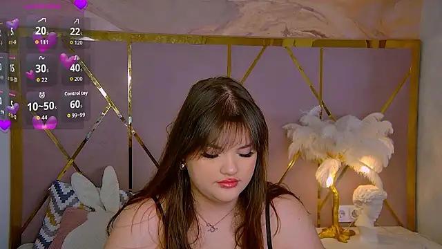 EmilyHyde online show from March 13, 10:44 am