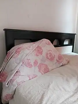 Snapshot of Miss-tetas chatting on October 10, 5:34 pm Miss-tetas online show from October 10, 5:34 pm