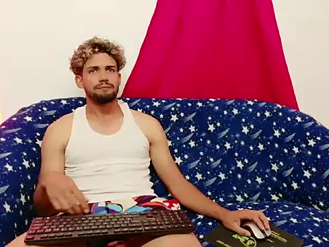 cristian-gp online show from October 31, 1:50 am