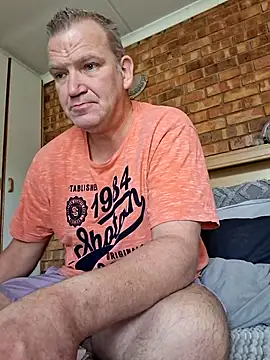 wallacelegend online show from November 6, 7:09 am