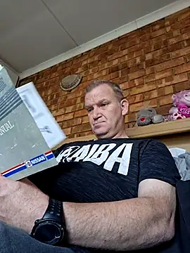 wallacelegend online show from February 24, 10:24 am