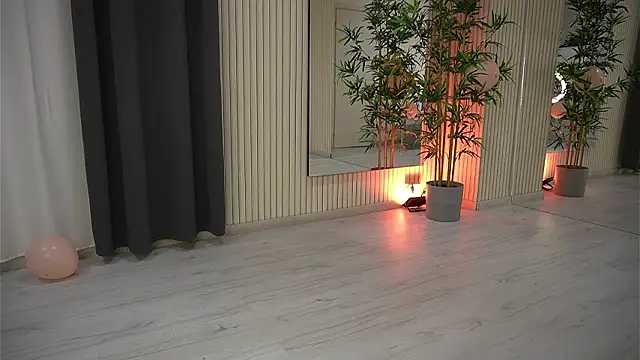 EmmaBlanco online show from March 3, 7:31 pm