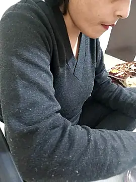 Pihu Chopra online show from December 22, 2:47 pm