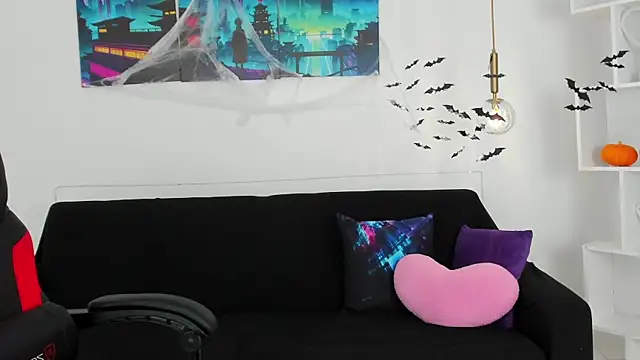 KiraHolli online show from October 27, 3:10 am