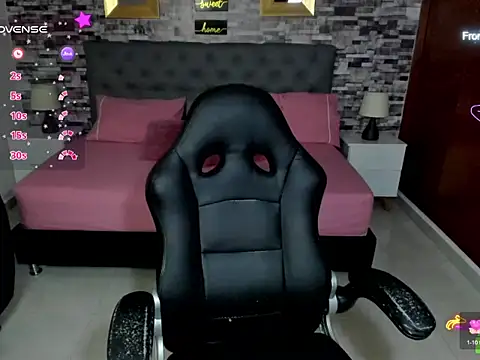 Snapshot of salome_rojas_ chatting on February 19, 11:23 pm salome rojas online show from February 19, 11:23 pm