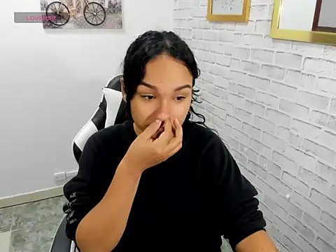 salome rojas  online show from March 18, 8:56 pm