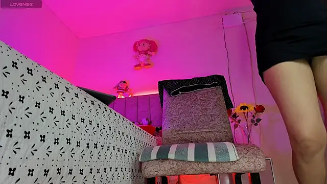 Snapshot of hot_Dariana_pantyhose chatting on May 1, 1:48 pm hot Dariana pantyhose online show from May 1, 1:48 pm