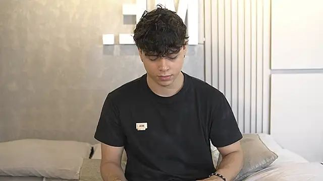 Ethan occonor online show from October 19, 6:41 pm