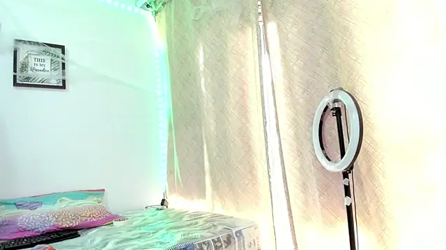 selena jhonson online show from October 29, 2:19 pm