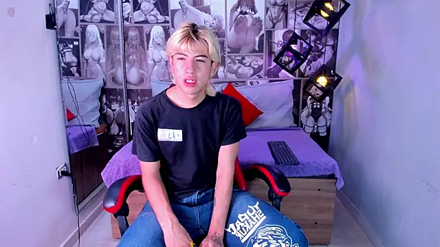 Enrrixxx  online show from December 19, 12:28 am