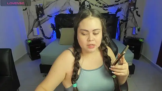 LolaVillalobos online show from October 30, 11:33 am