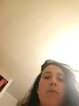 Snapshot of Bygambilia912 chatting on October 31, 3:51 am Bygambilia912 online show from October 31, 3:51 am