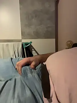 Lars2306 online show from December 1, 2:33 pm