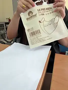 PhuongNhi21 online show from October 15, 1:50 am