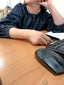 PhuongNhi21 online show from October 30, 1:40 am