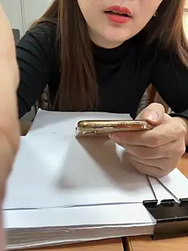 PhuongNhi21 online show from November 18, 1:11 am