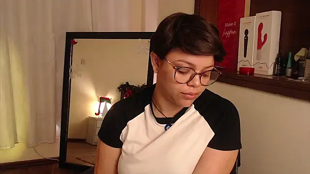 Snapshot of Amanda_sweet chatting on December 28, 3:48 pm Amanda sweet online show from December 28, 3:48 pm
