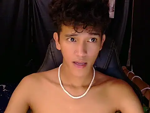 kenbigcockxx online show from March 25, 3:34 am