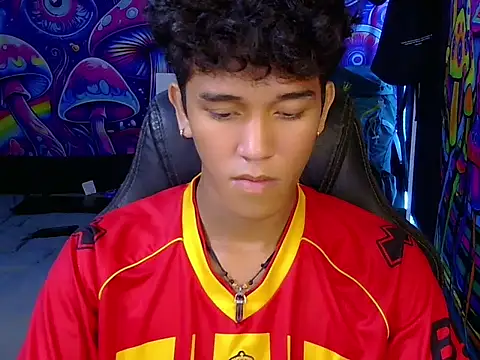 kenbigcockxx online show from May 28, 2:36 pm