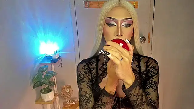 Snapshot of anitacruise chatting on February 19, 8:05 pm anitacruise online show from February 19, 8:05 pm