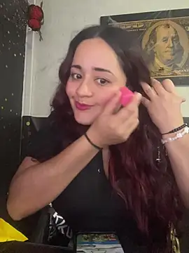 Snapshot of candy__fox_ chatting on October 18, 9:15 pm candy fox online show from October 18, 9:15 pm