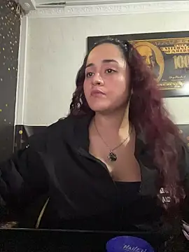 Snapshot of candy__fox_ chatting on November 9, 8:18 pm candy fox online show from November 9, 8:18 pm