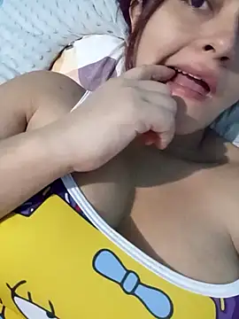 Snapshot of candy__fox_ chatting on February 13, 11:34 pm candy fox online show from February 13, 11:34 pm