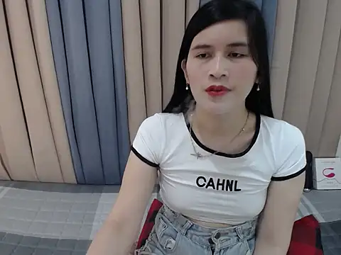 pinay amaliax online show from April 18, 9:35 am