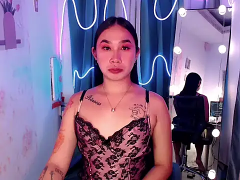 in yourdreamstarxx online show from November 21, 8:40 pm