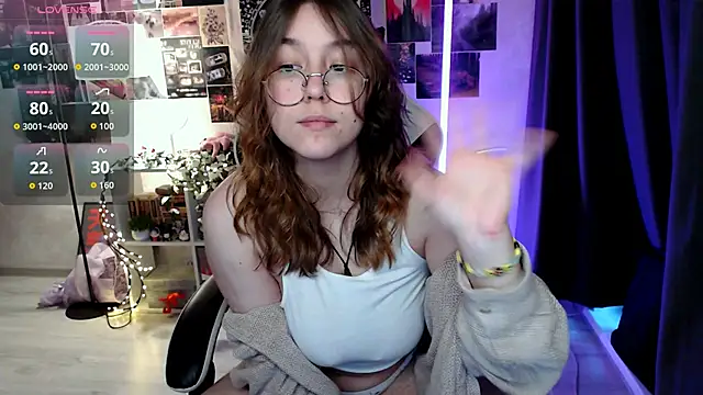 Snapshot of ameliameadd chatting on November 19, 8:14 am ameliameadd online show from November 19, 8:14 am