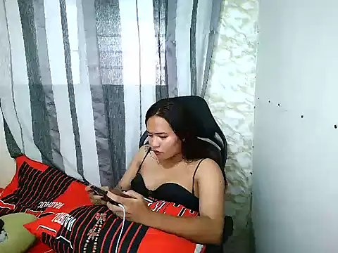 Snapshot of Sexyjane_24 chatting on March 18, 4:48 am Sexyjane 24 online show from March 18, 4:48 am