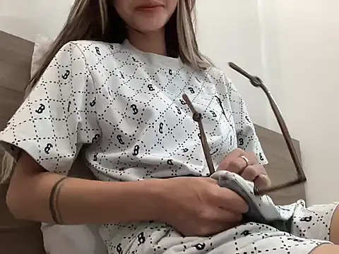 Min sara69 online show from October 13, 2:44 am