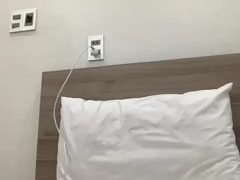 Min sara69 online show from October 16, 9:10 am