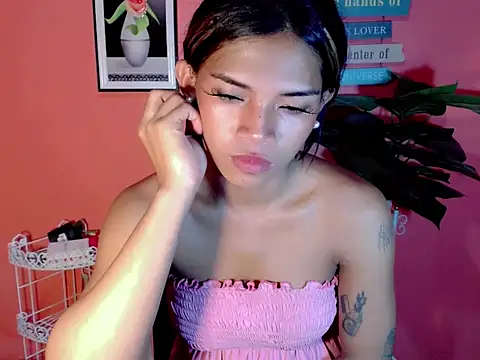 Snapshot of Sweet_ThaliaXX chatting on September 10, 10:15 am Sweet ThaliaXX online show from September 10, 10:15 am